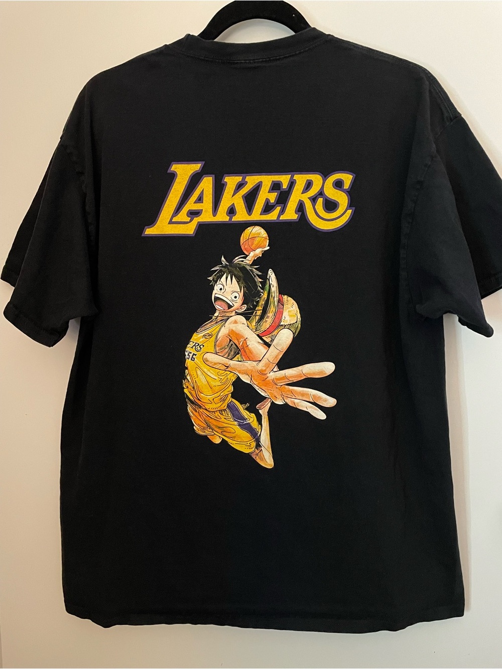 2 T-Shirts - One Piece x Los Angeles Lakers Luffy Graphic T-Shirt Black – Rare